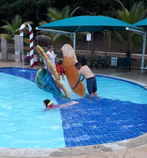 Aldeia Do Lago Caldas Novas Lindo Apt Com Cozinha Mobilia Nova Pode Levar Bebidas Na Area Das Piscinas Exterior foto